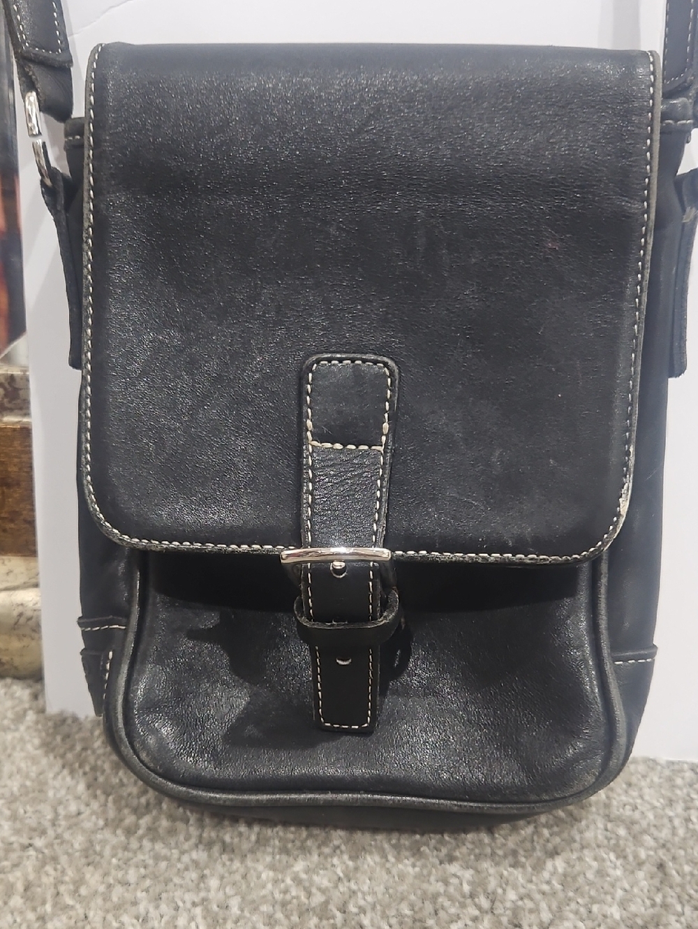 Vintage Coach Black Leather Crossbody Bag with Contrast Stitching